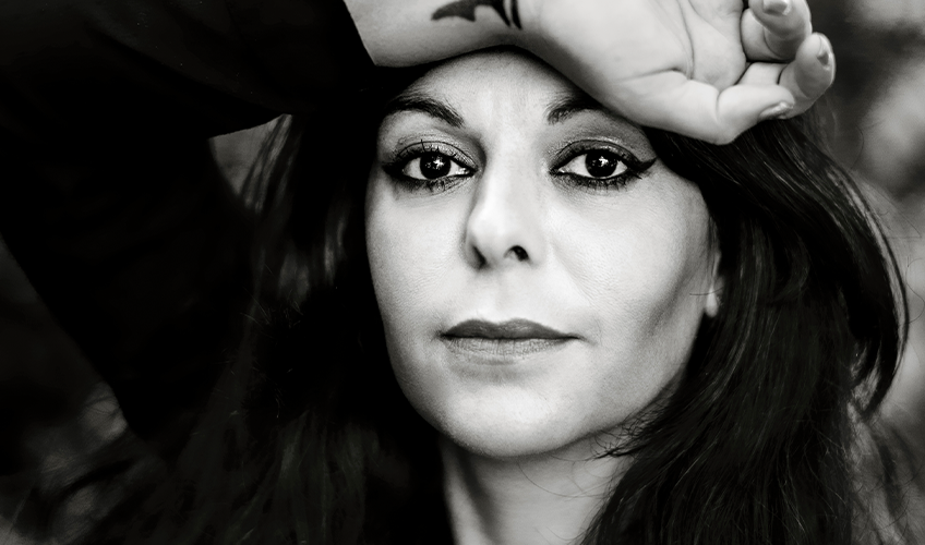 portræt af Shadi Angelina Bazeghi
