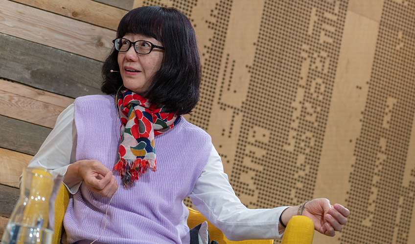 portræt af Hiromi Kawakami